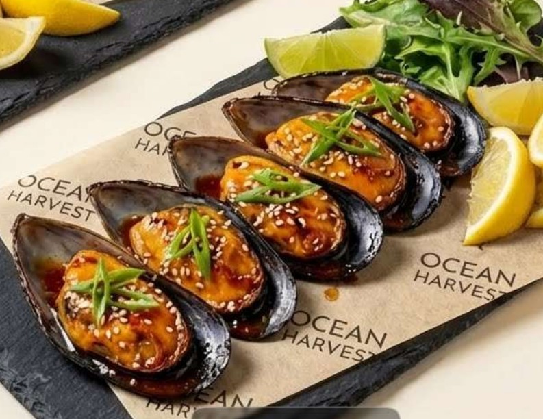 Мидии со спайси соусом