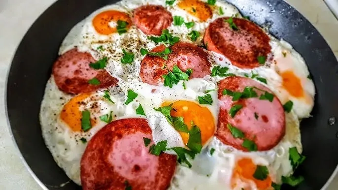 Колбаса с яйцом 